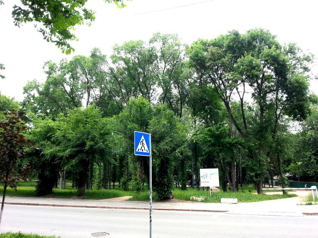 Standard Apartment On Umanskaya Kijów Zewnętrze zdjęcie